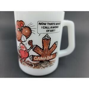 Vintage Federal Glass White Milk Glass Beaver Mug CANADA Maple Leaf Art Work
